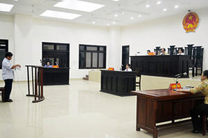 Mô hình phòng xử án mới: Vẫn thiếu chỗ cho luật sư