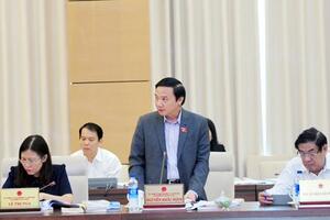 Bồi thường thiệt hại về tinh thần cho thân nhân người bị oan: Nhiều ý kiến khác nhau