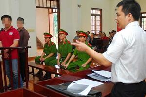 Luật sư tố giác thân chủ: Nên hay không?