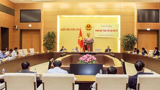 Nhân sự cho Tòa án Không  thể “gọt chân cho vừa giày”