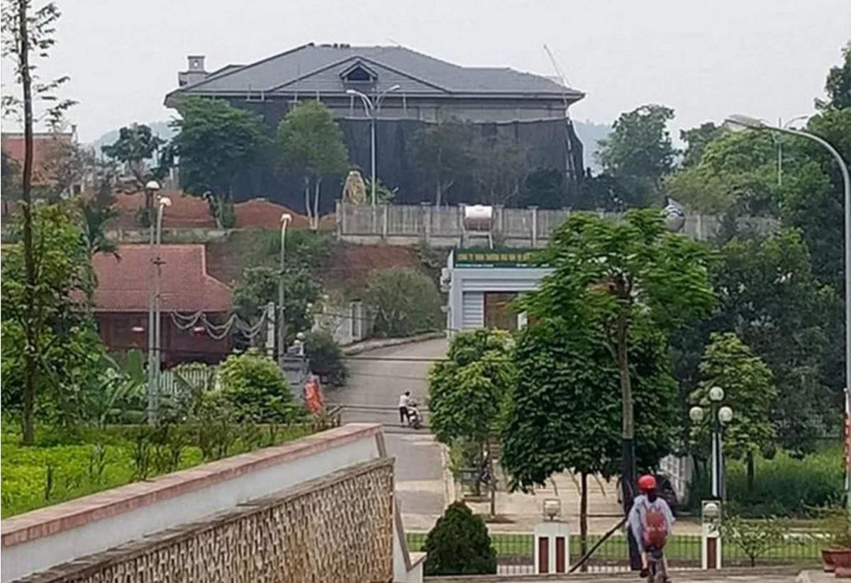 Giám đốc sở chuyển 200 triệu cho nhà báo: có phải đưa hối lộ?